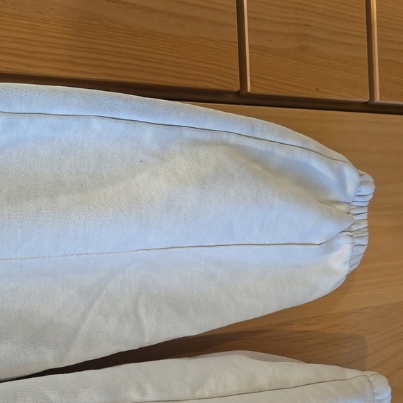 Nike Off-White Color Sweatshirt And Lounge Pants Set, Size Small, EC - Picture 9 of 10